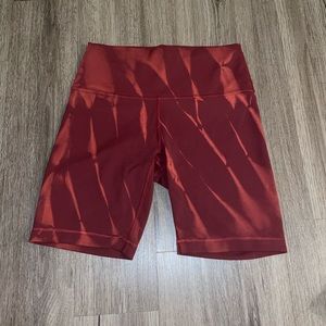 Lululemon Wunder Train High-Rise Short 8"